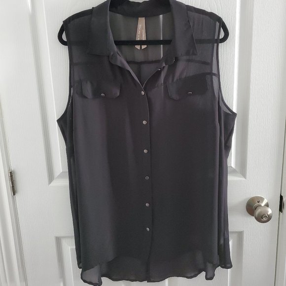 Penningtons black top - Picture 2 of 3